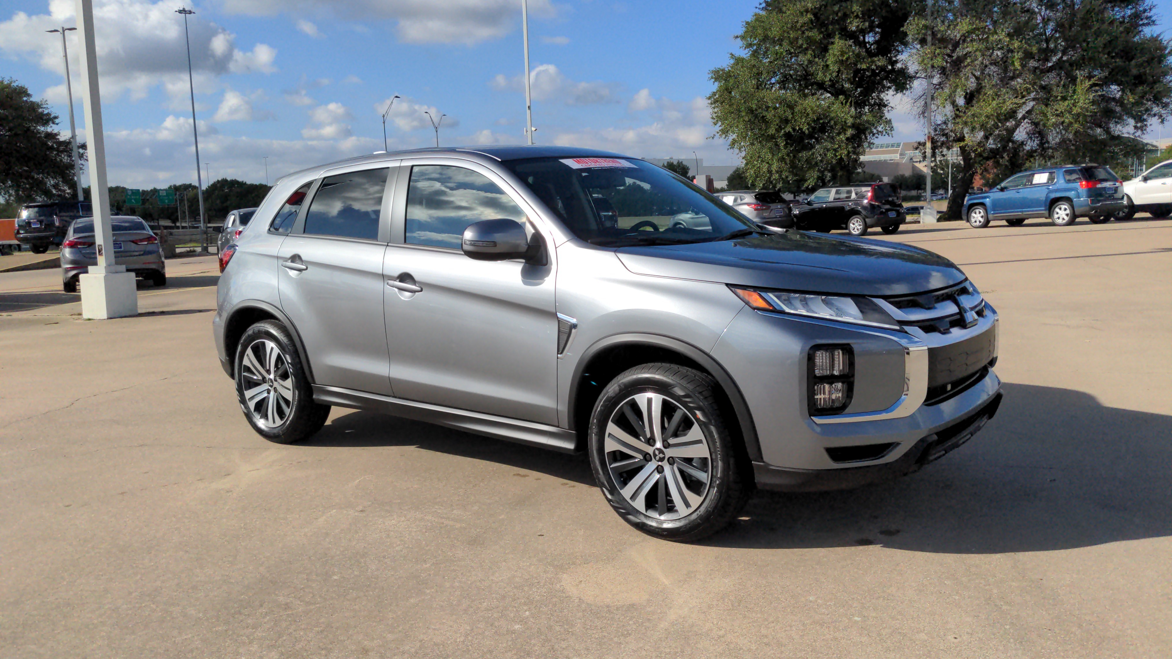 Certified Pre-Owned Mitsubishis in Stock | Clay Cooley Mitsubishi