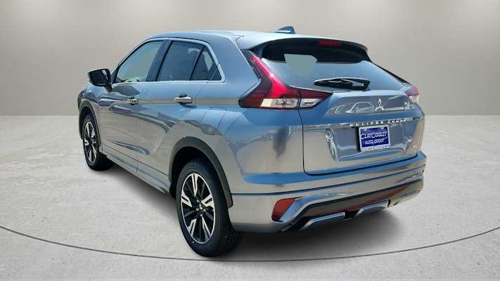 2025 Mitsubishi Eclipse Cross SE photo 5