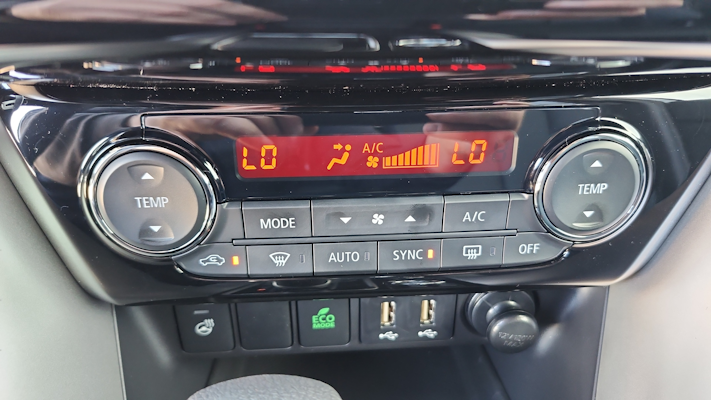 2025 Mitsubishi Eclipse Cross SE photo 20
