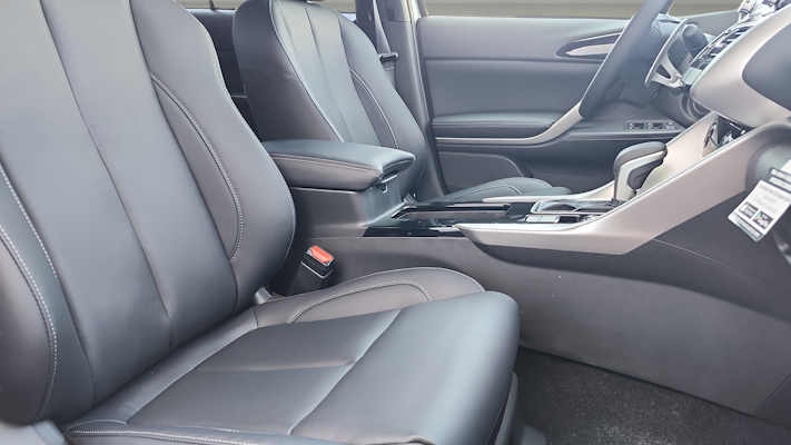 2025 Mitsubishi Eclipse Cross SE photo 28