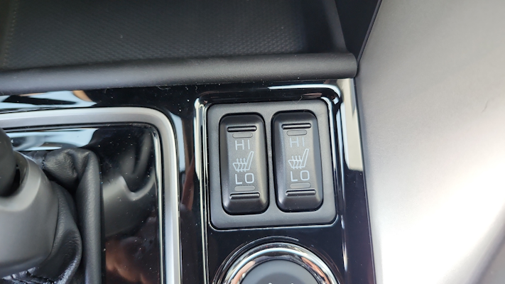2025 Mitsubishi Eclipse Cross SE photo 16