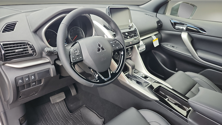 2025 Mitsubishi Eclipse Cross SEL photo 9