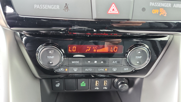 2025 Mitsubishi Eclipse Cross SEL photo 20