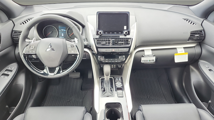 2025 Mitsubishi Eclipse Cross SEL photo 12