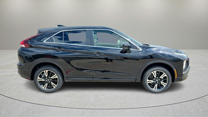 2025 Mitsubishi Eclipse Cross SEL photo 2